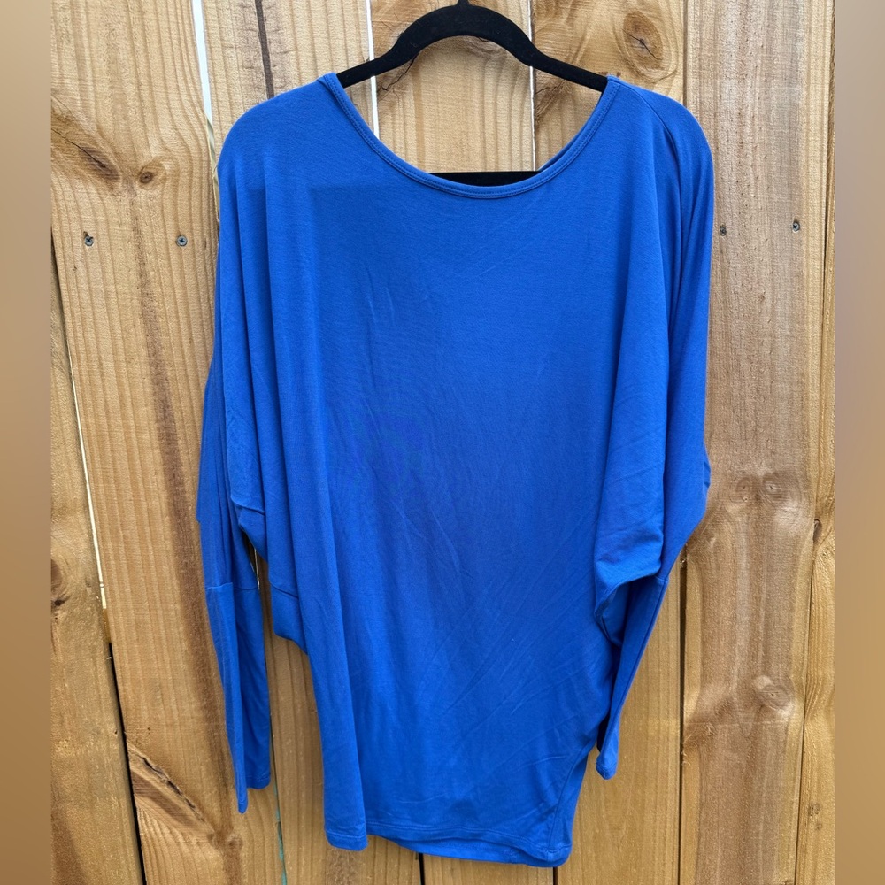 Lock & Love Women's Blue‎ Dolman Sleeved Top M